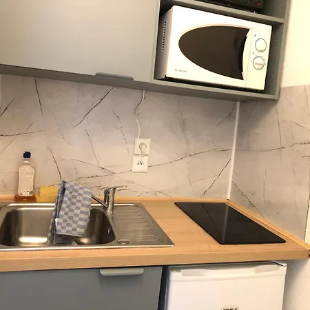 Cosy Avec Vue Et Piscine 꺄부흐